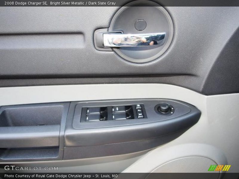 Bright Silver Metallic / Dark Slate Gray 2008 Dodge Charger SE