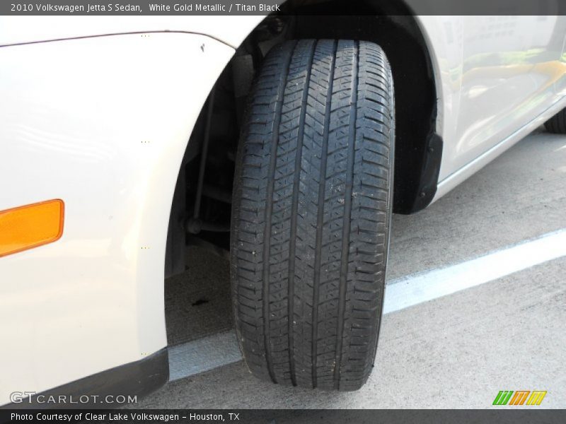 White Gold Metallic / Titan Black 2010 Volkswagen Jetta S Sedan