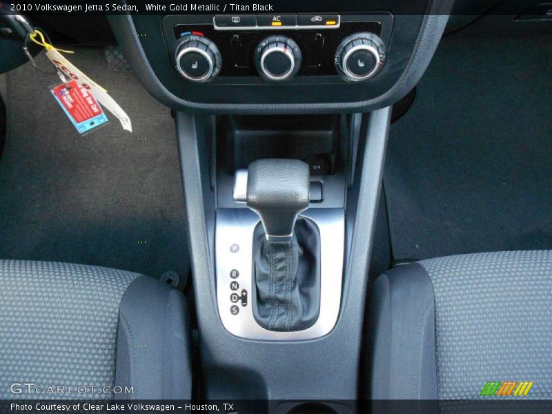 White Gold Metallic / Titan Black 2010 Volkswagen Jetta S Sedan