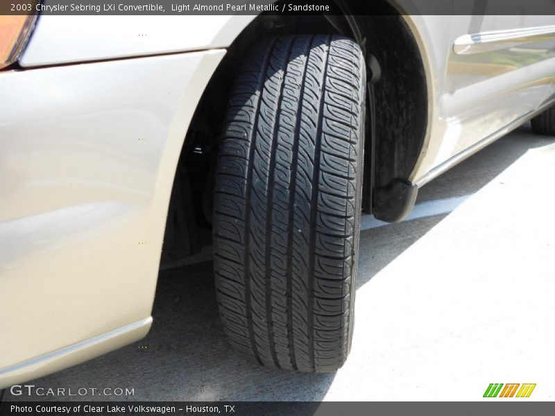 Light Almond Pearl Metallic / Sandstone 2003 Chrysler Sebring LXi Convertible