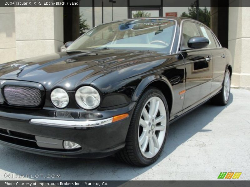 Ebony Black / Sand 2004 Jaguar XJ XJR