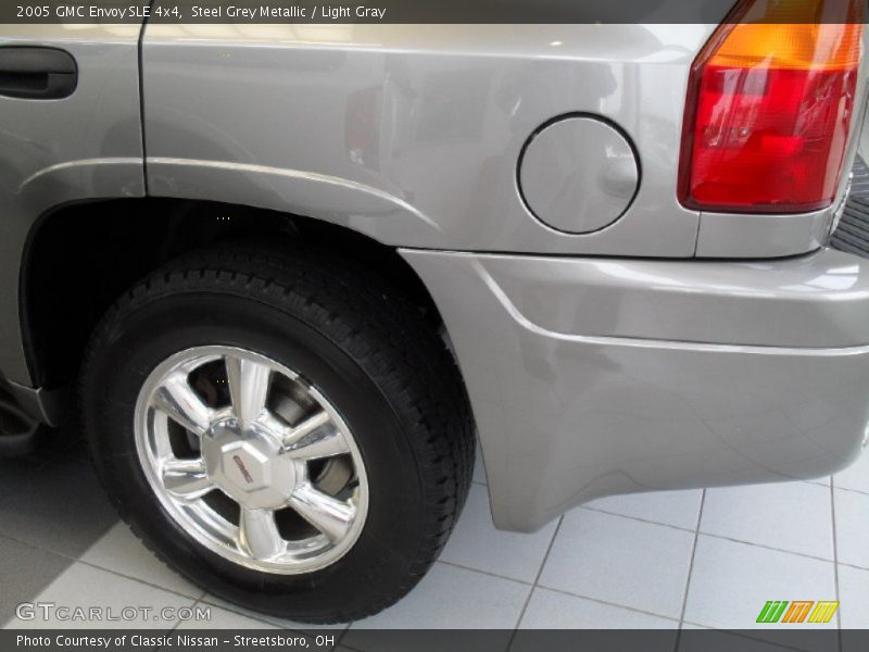 Steel Grey Metallic / Light Gray 2005 GMC Envoy SLE 4x4