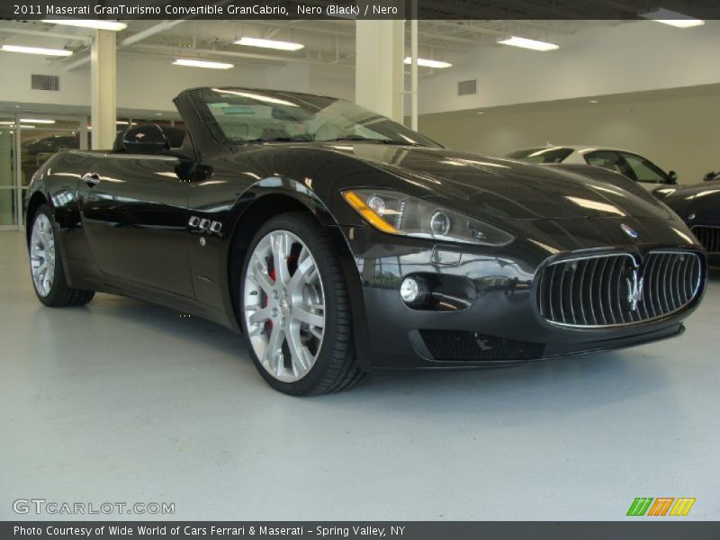  2011 GranTurismo Convertible GranCabrio Nero (Black)