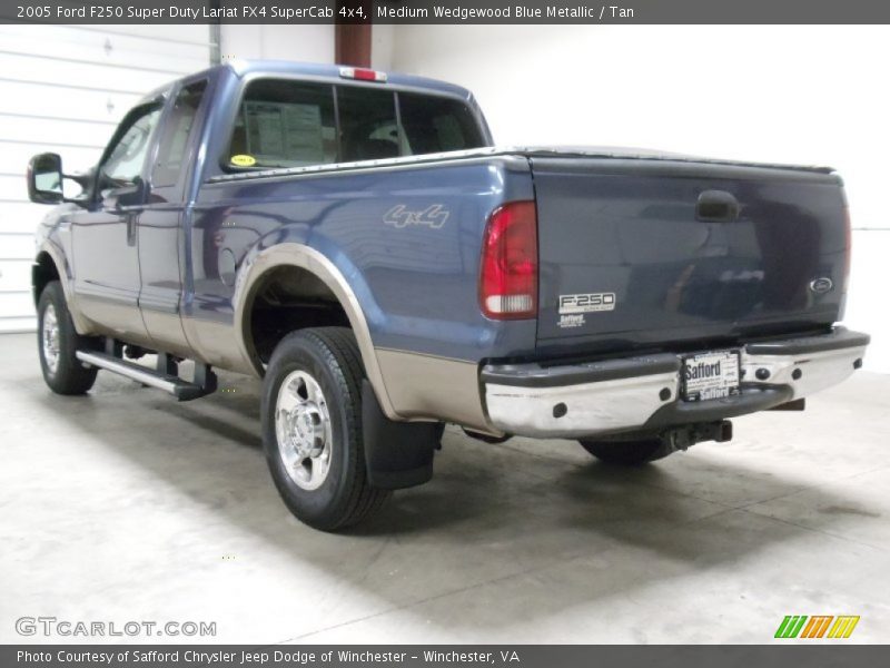 Medium Wedgewood Blue Metallic / Tan 2005 Ford F250 Super Duty Lariat FX4 SuperCab 4x4