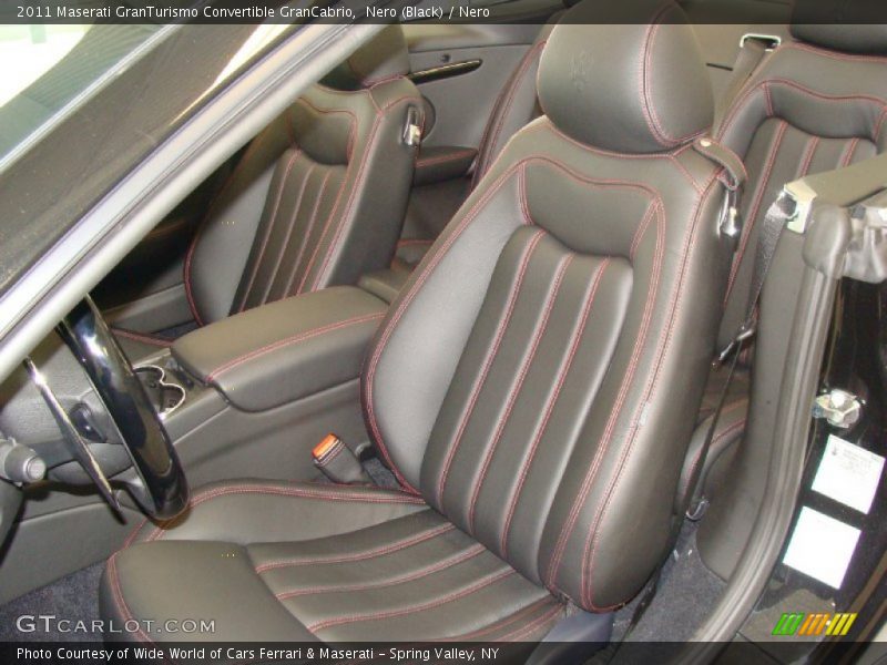  2011 GranTurismo Convertible GranCabrio Nero Interior