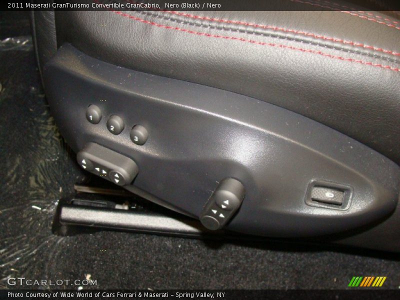 Nero (Black) / Nero 2011 Maserati GranTurismo Convertible GranCabrio