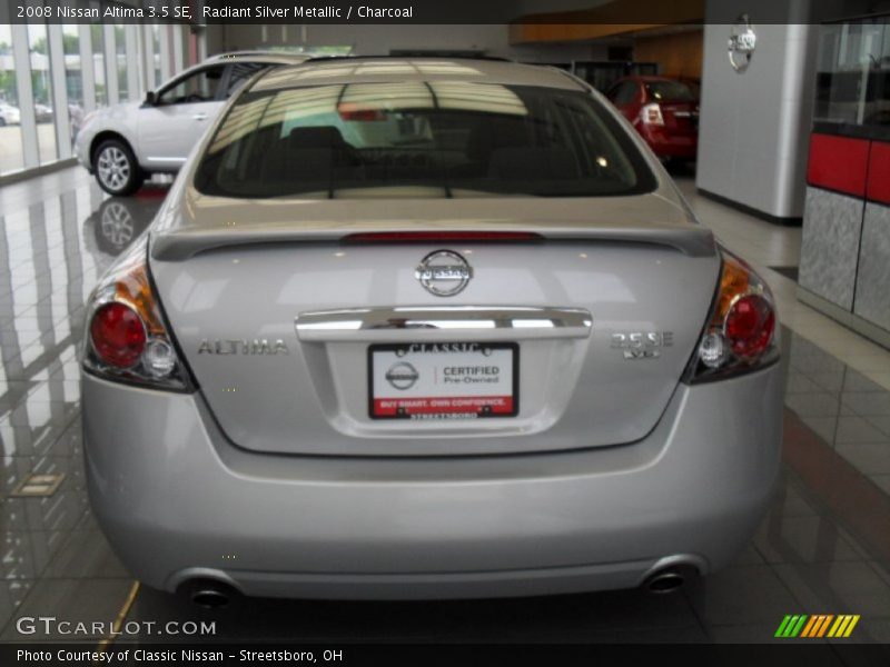 Radiant Silver Metallic / Charcoal 2008 Nissan Altima 3.5 SE