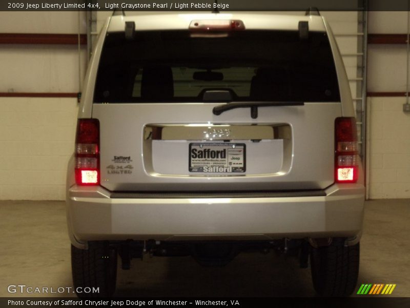 Light Graystone Pearl / Light Pebble Beige 2009 Jeep Liberty Limited 4x4