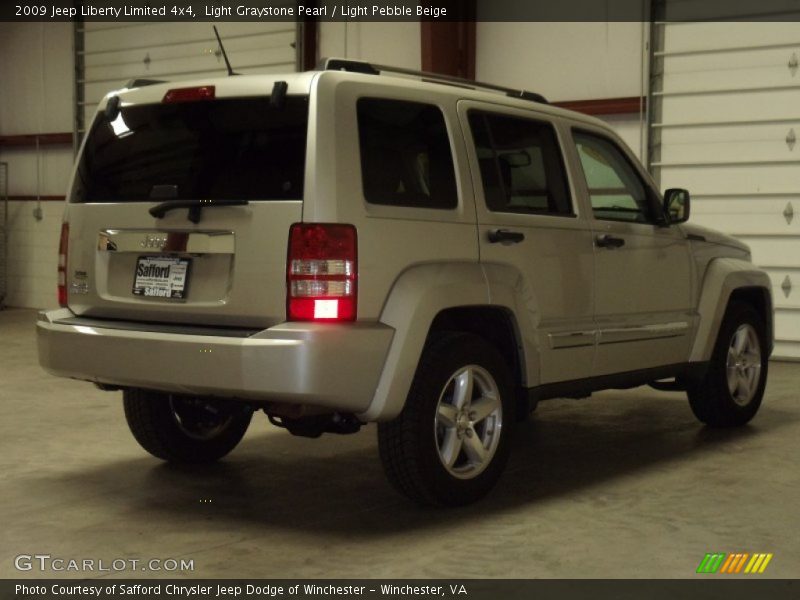 Light Graystone Pearl / Light Pebble Beige 2009 Jeep Liberty Limited 4x4