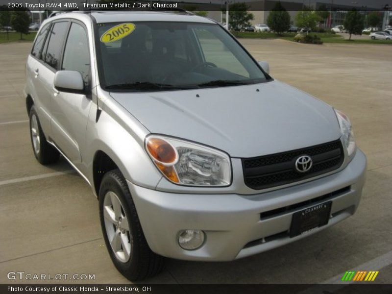 Titanium Metallic / Dark Charcoal 2005 Toyota RAV4 4WD