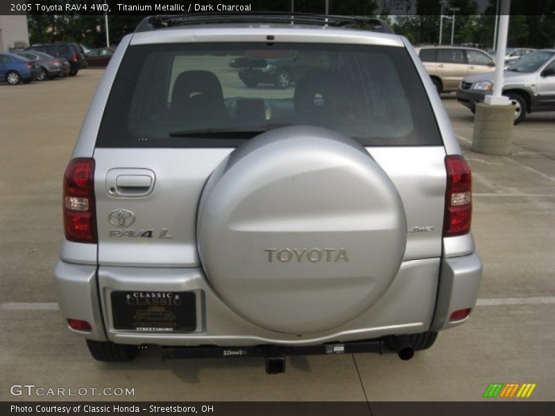 Titanium Metallic / Dark Charcoal 2005 Toyota RAV4 4WD