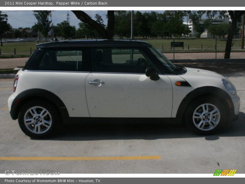 Pepper White / Carbon Black 2011 Mini Cooper Hardtop