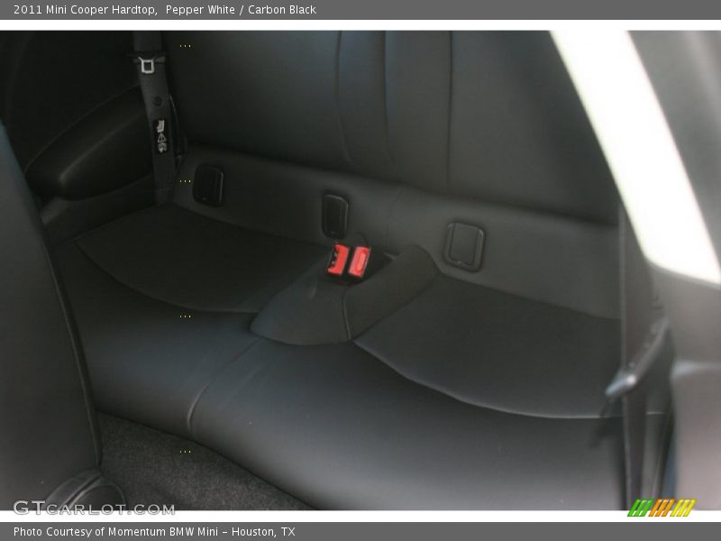 Pepper White / Carbon Black 2011 Mini Cooper Hardtop