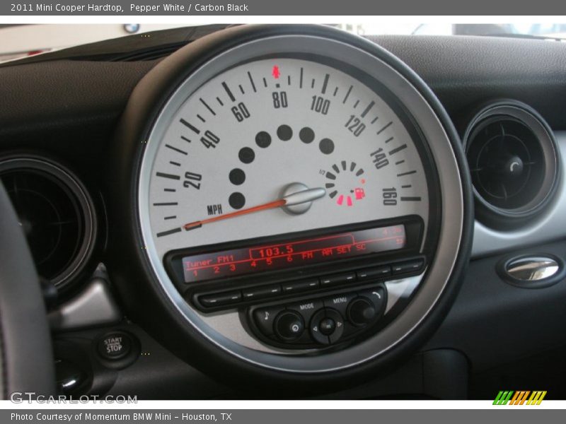 Pepper White / Carbon Black 2011 Mini Cooper Hardtop