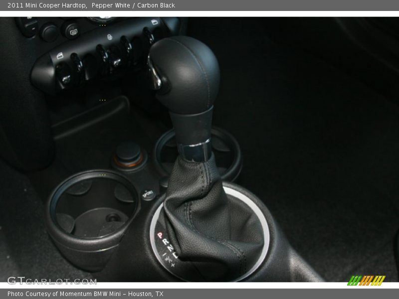 Pepper White / Carbon Black 2011 Mini Cooper Hardtop