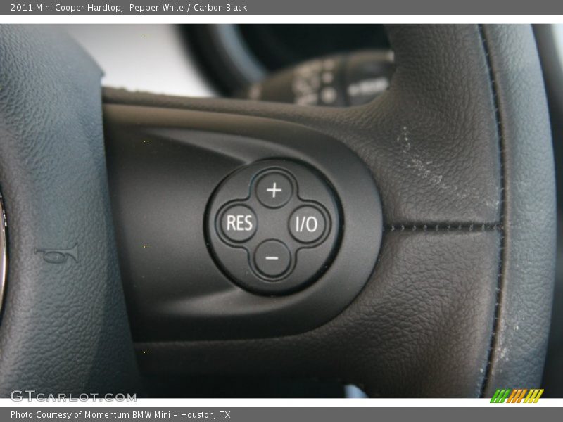 Pepper White / Carbon Black 2011 Mini Cooper Hardtop
