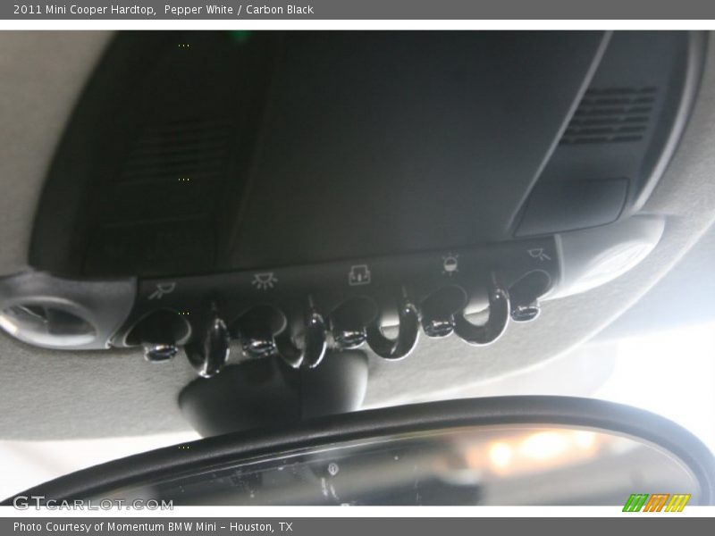 Pepper White / Carbon Black 2011 Mini Cooper Hardtop