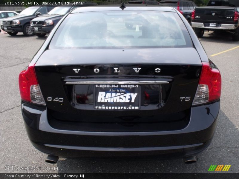 Black / Off Black Leather 2011 Volvo S40 T5