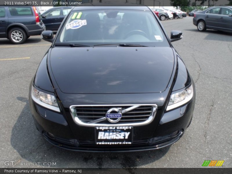 Black / Off Black Leather 2011 Volvo S40 T5