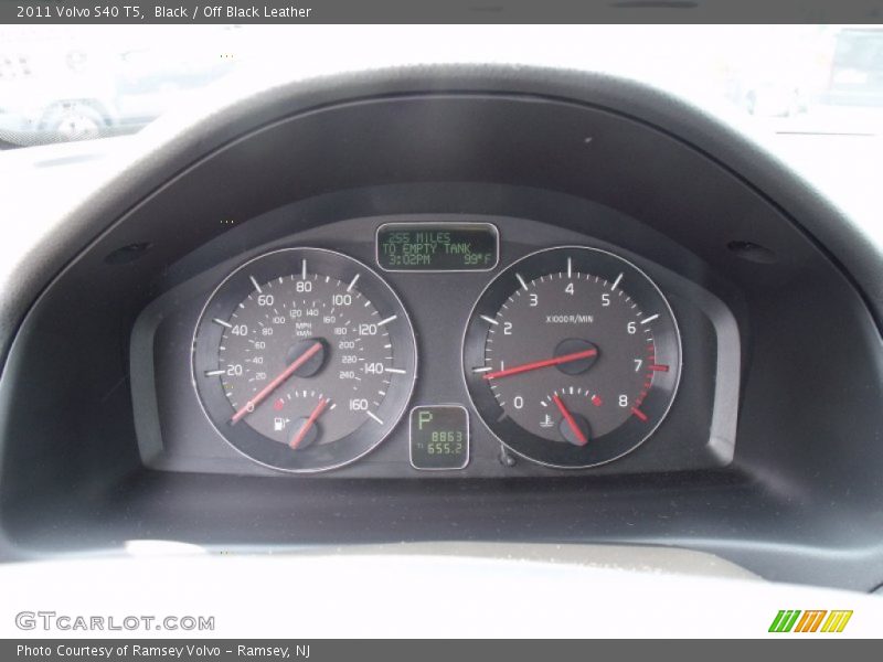Black / Off Black Leather 2011 Volvo S40 T5