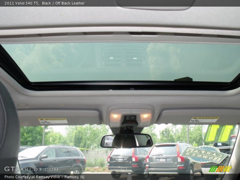 Black / Off Black Leather 2011 Volvo S40 T5