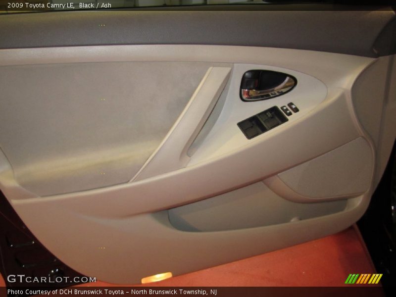 Black / Ash 2009 Toyota Camry LE