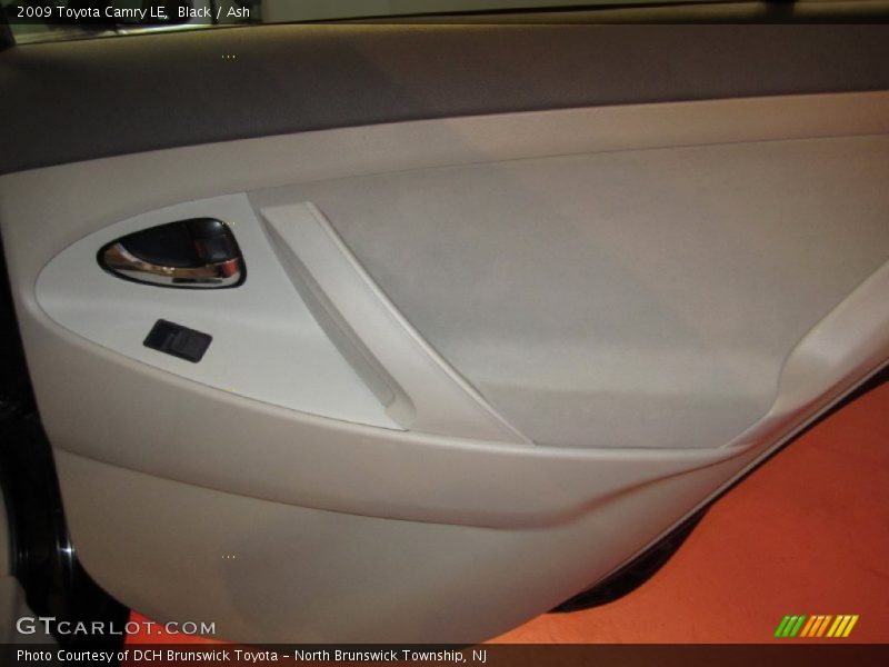Black / Ash 2009 Toyota Camry LE