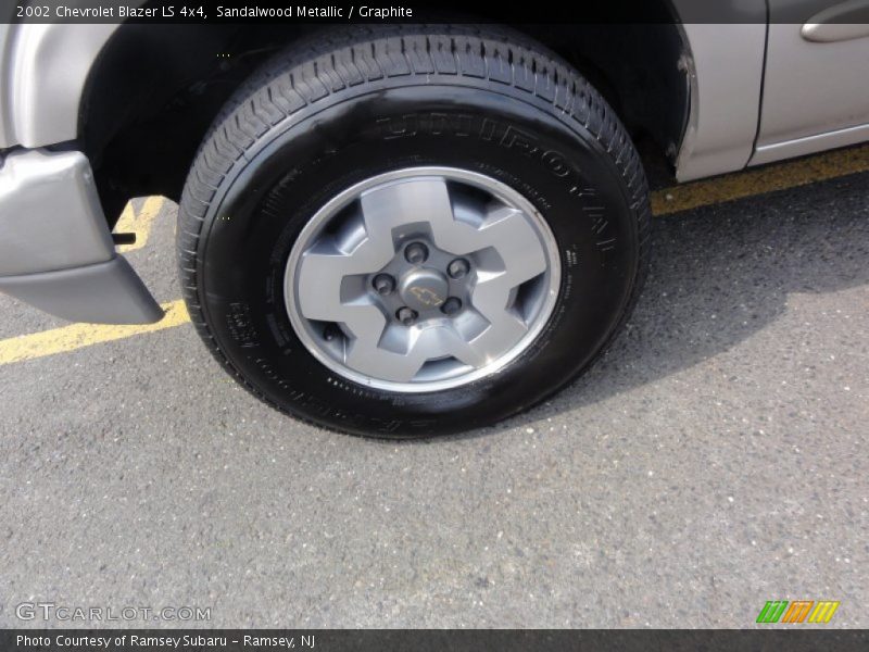 Sandalwood Metallic / Graphite 2002 Chevrolet Blazer LS 4x4