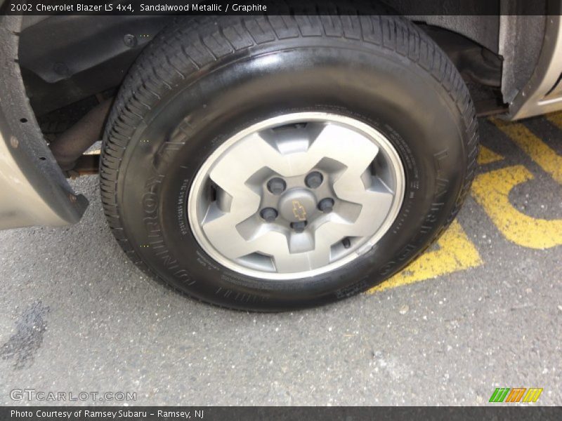 Sandalwood Metallic / Graphite 2002 Chevrolet Blazer LS 4x4