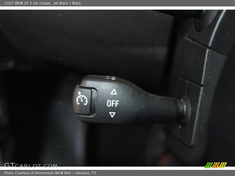 Controls of 2007 Z4 3.0si Coupe