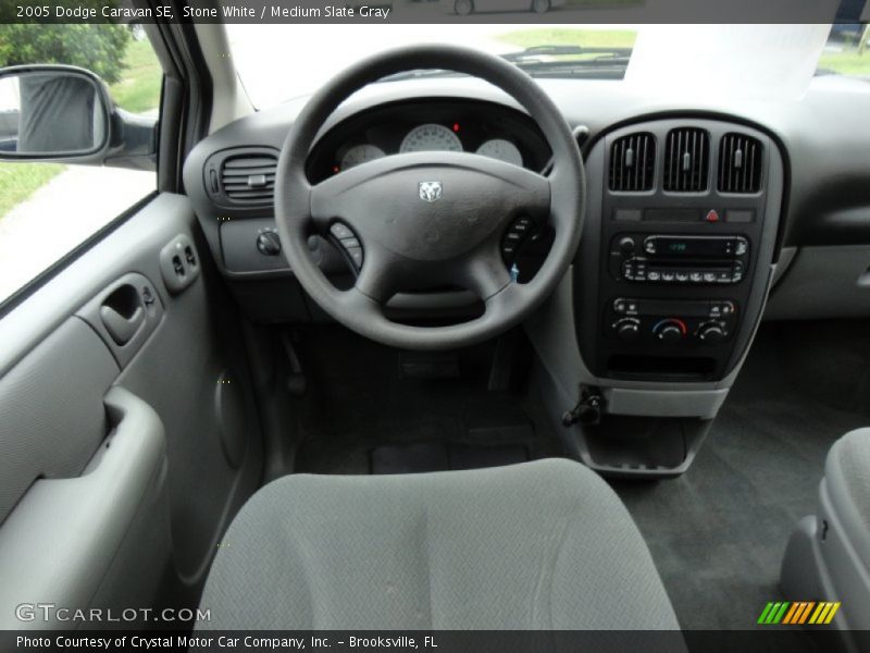 Dashboard of 2005 Caravan SE