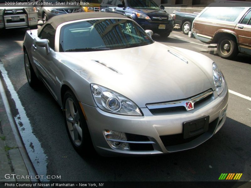Silver Pearl / Black 2009 Saturn Sky Roadster