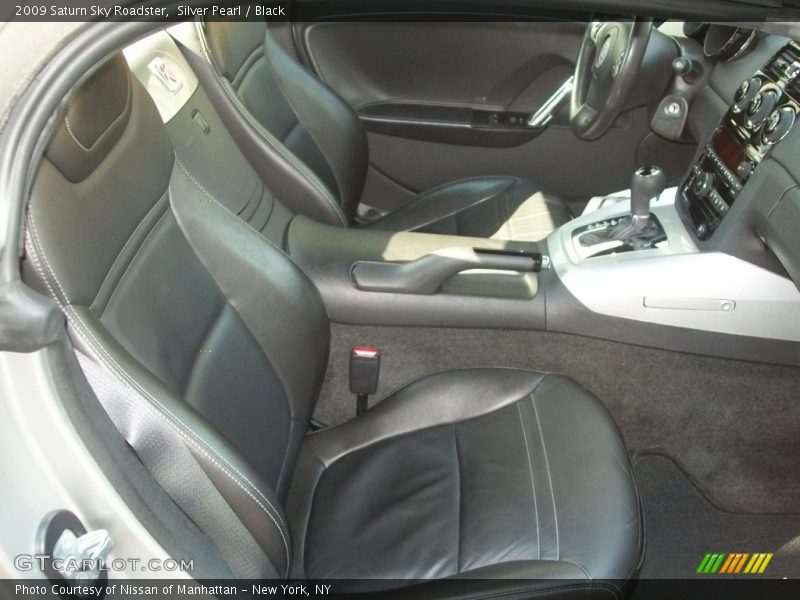 Silver Pearl / Black 2009 Saturn Sky Roadster