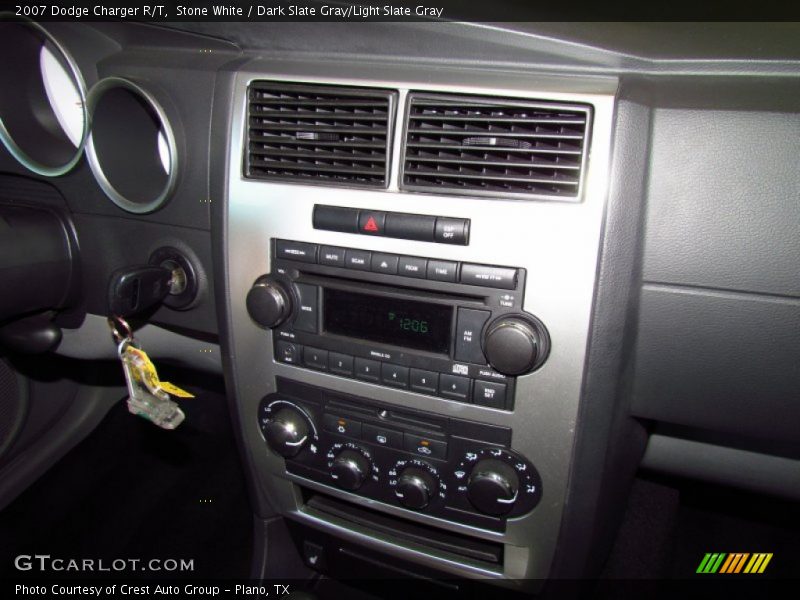 Controls of 2007 Charger R/T