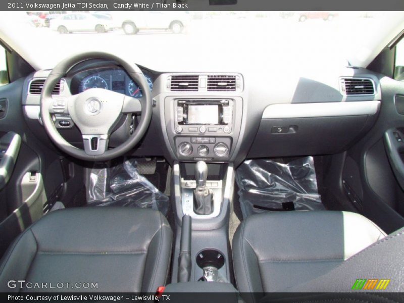 Candy White / Titan Black 2011 Volkswagen Jetta TDI Sedan