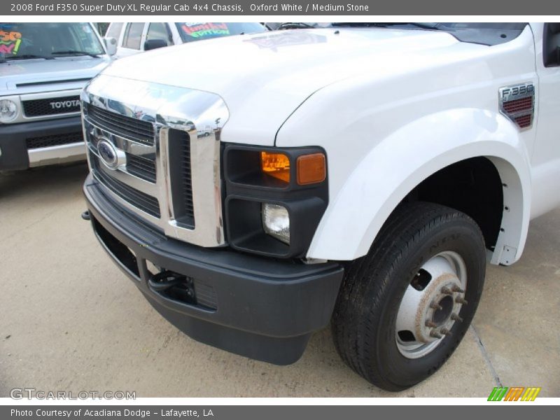 Oxford White / Medium Stone 2008 Ford F350 Super Duty XL Regular Cab 4x4 Chassis