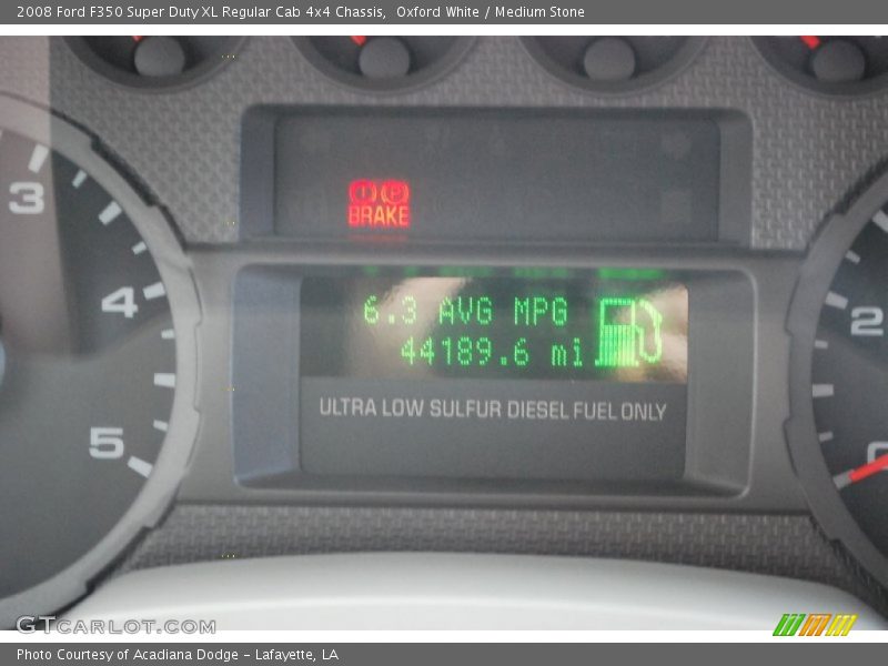 Oxford White / Medium Stone 2008 Ford F350 Super Duty XL Regular Cab 4x4 Chassis