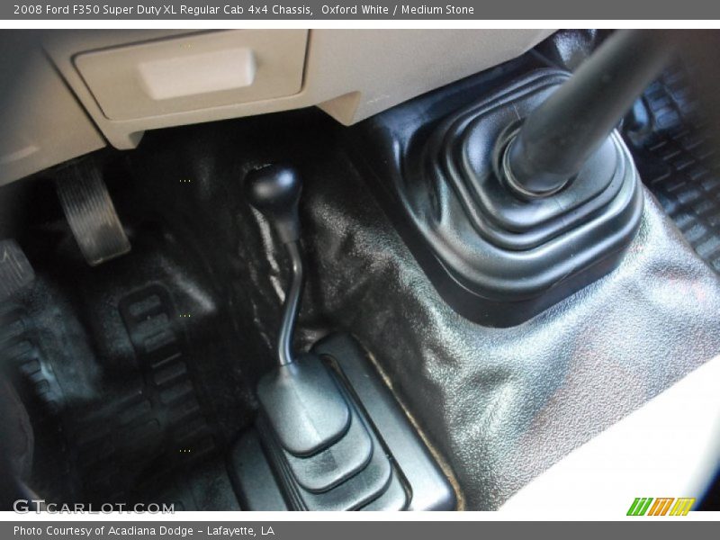 Oxford White / Medium Stone 2008 Ford F350 Super Duty XL Regular Cab 4x4 Chassis