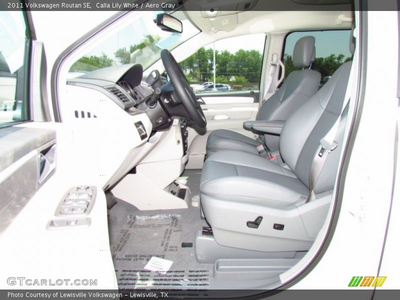 Calla Lily White / Aero Gray 2011 Volkswagen Routan SE