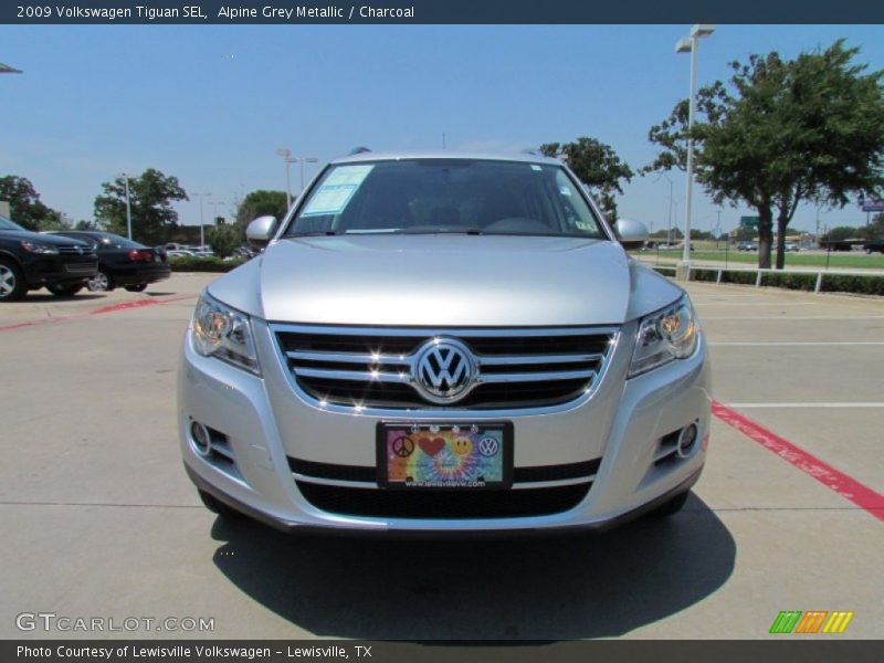 Alpine Grey Metallic / Charcoal 2009 Volkswagen Tiguan SEL