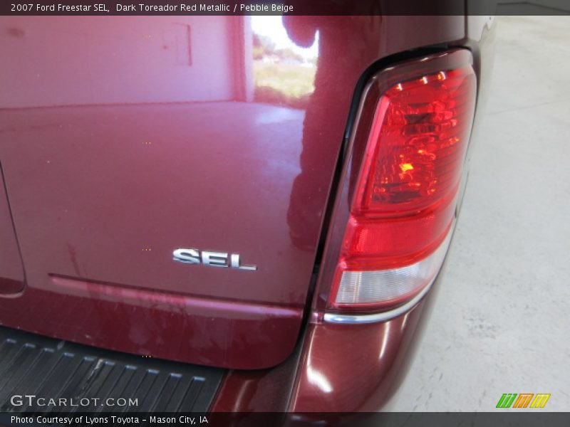 Dark Toreador Red Metallic / Pebble Beige 2007 Ford Freestar SEL