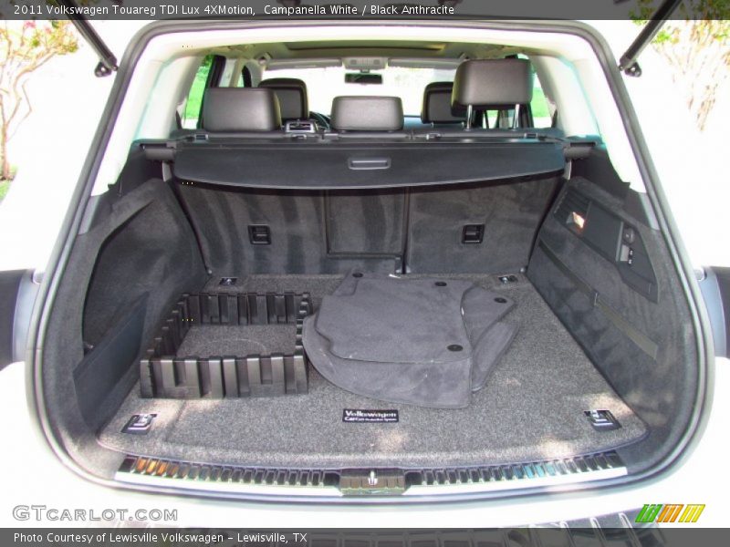 Campanella White / Black Anthracite 2011 Volkswagen Touareg TDI Lux 4XMotion