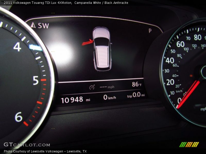 Campanella White / Black Anthracite 2011 Volkswagen Touareg TDI Lux 4XMotion