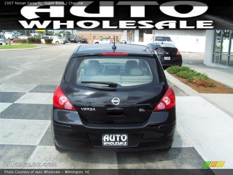 Super Black / Charcoal 2007 Nissan Versa SL