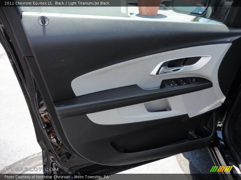Black / Light Titanium/Jet Black 2011 Chevrolet Equinox LS
