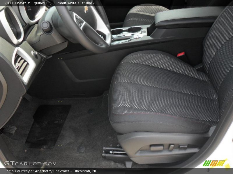 Summit White / Jet Black 2011 Chevrolet Equinox LT