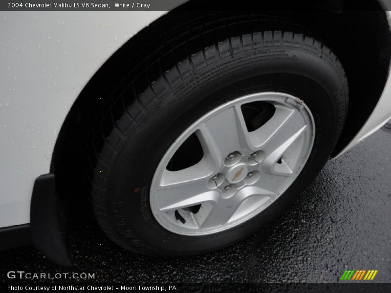 White / Gray 2004 Chevrolet Malibu LS V6 Sedan
