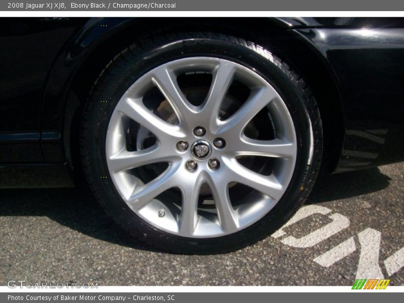 Ebony Black / Champagne/Charcoal 2008 Jaguar XJ XJ8