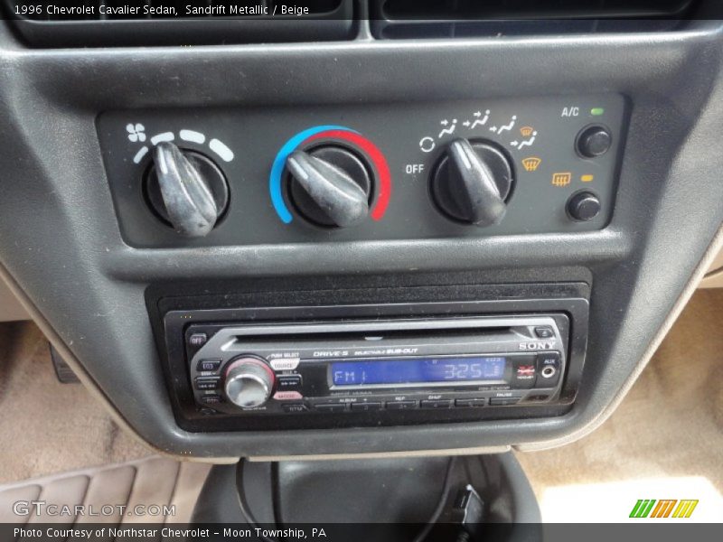 Sandrift Metallic / Beige 1996 Chevrolet Cavalier Sedan