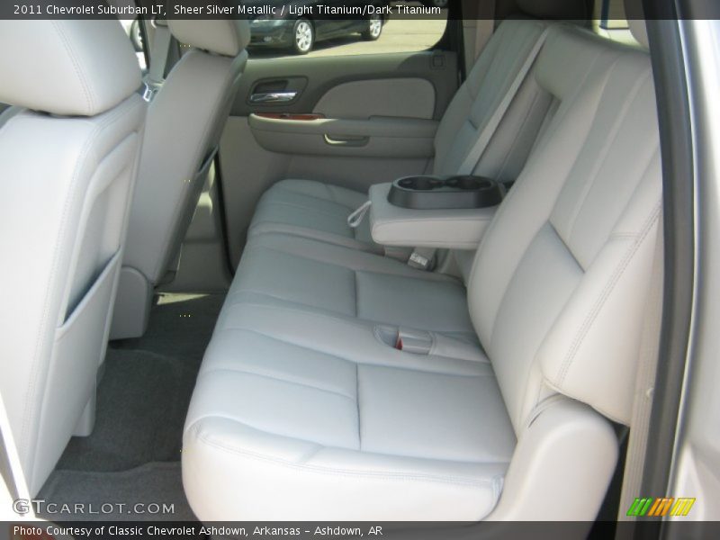 Sheer Silver Metallic / Light Titanium/Dark Titanium 2011 Chevrolet Suburban LT